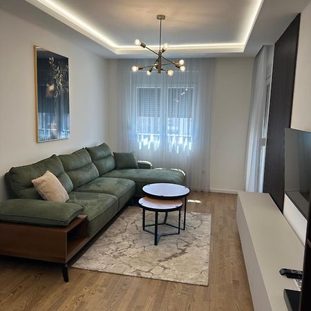 Luxury Apartments D&B Podgorica Esterno foto