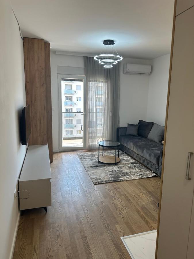 Luxury Apartments D&B Podgorica Esterno foto