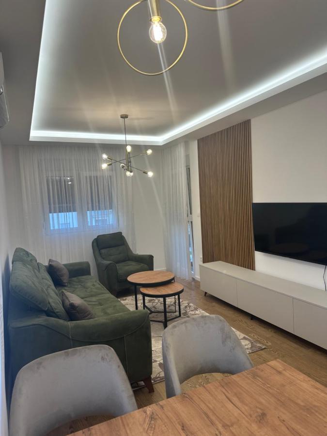 Luxury Apartments D&B Podgorica Esterno foto