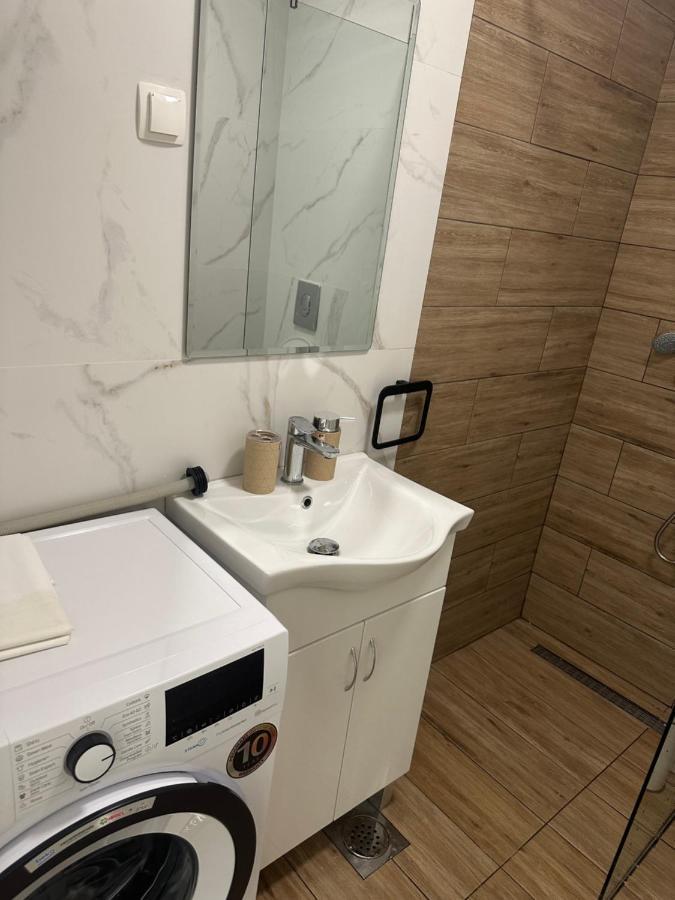 Luxury Apartments D&B Podgorica Esterno foto