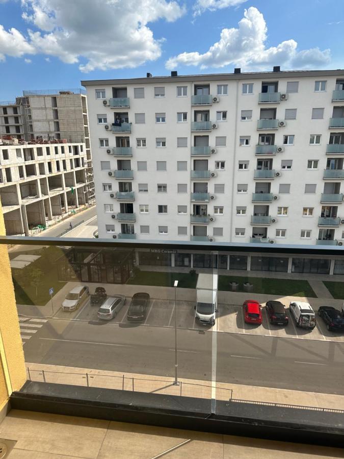 Luxury Apartments D&B Podgorica Esterno foto