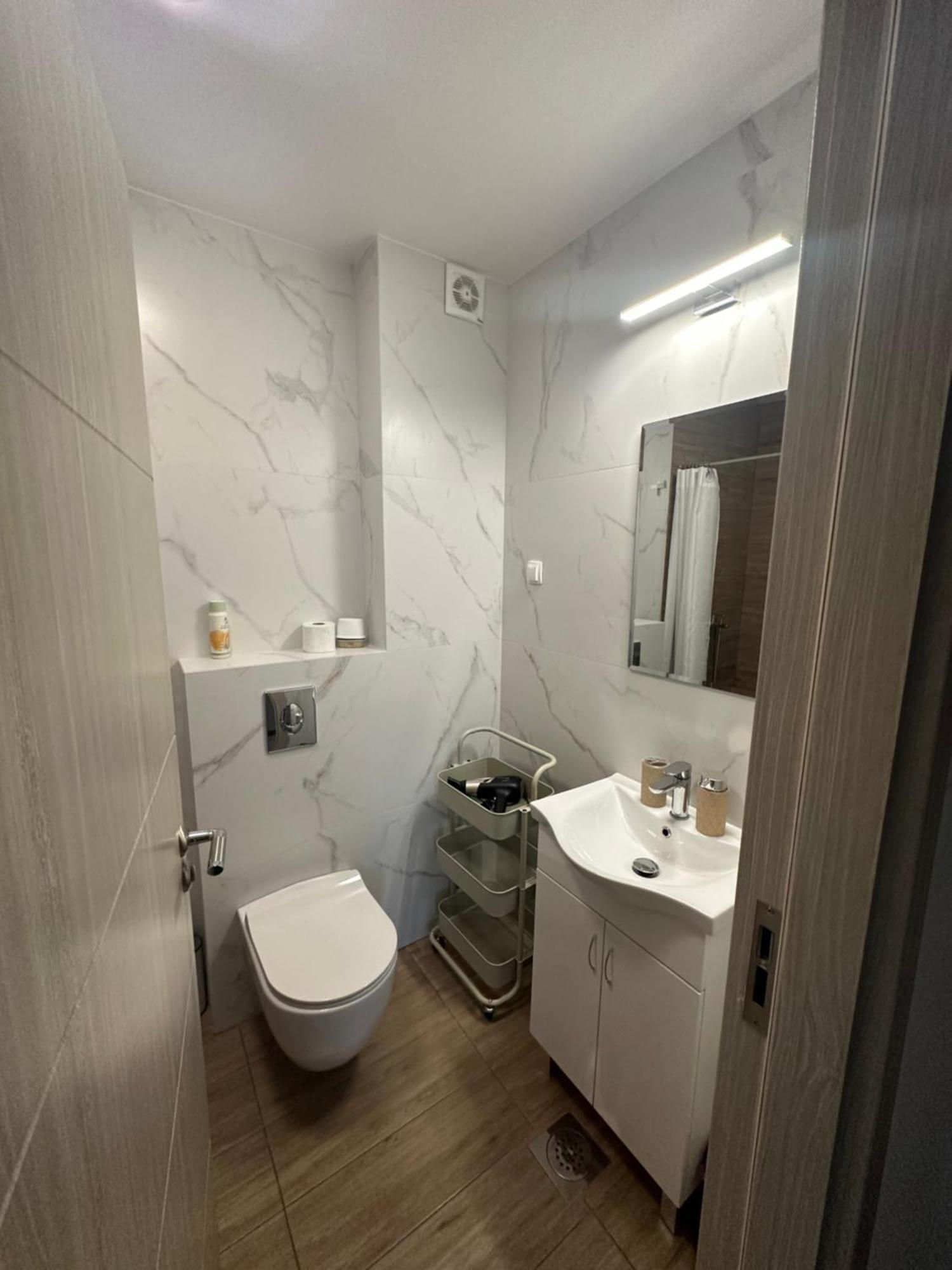 Luxury Apartments D&B Podgorica Esterno foto