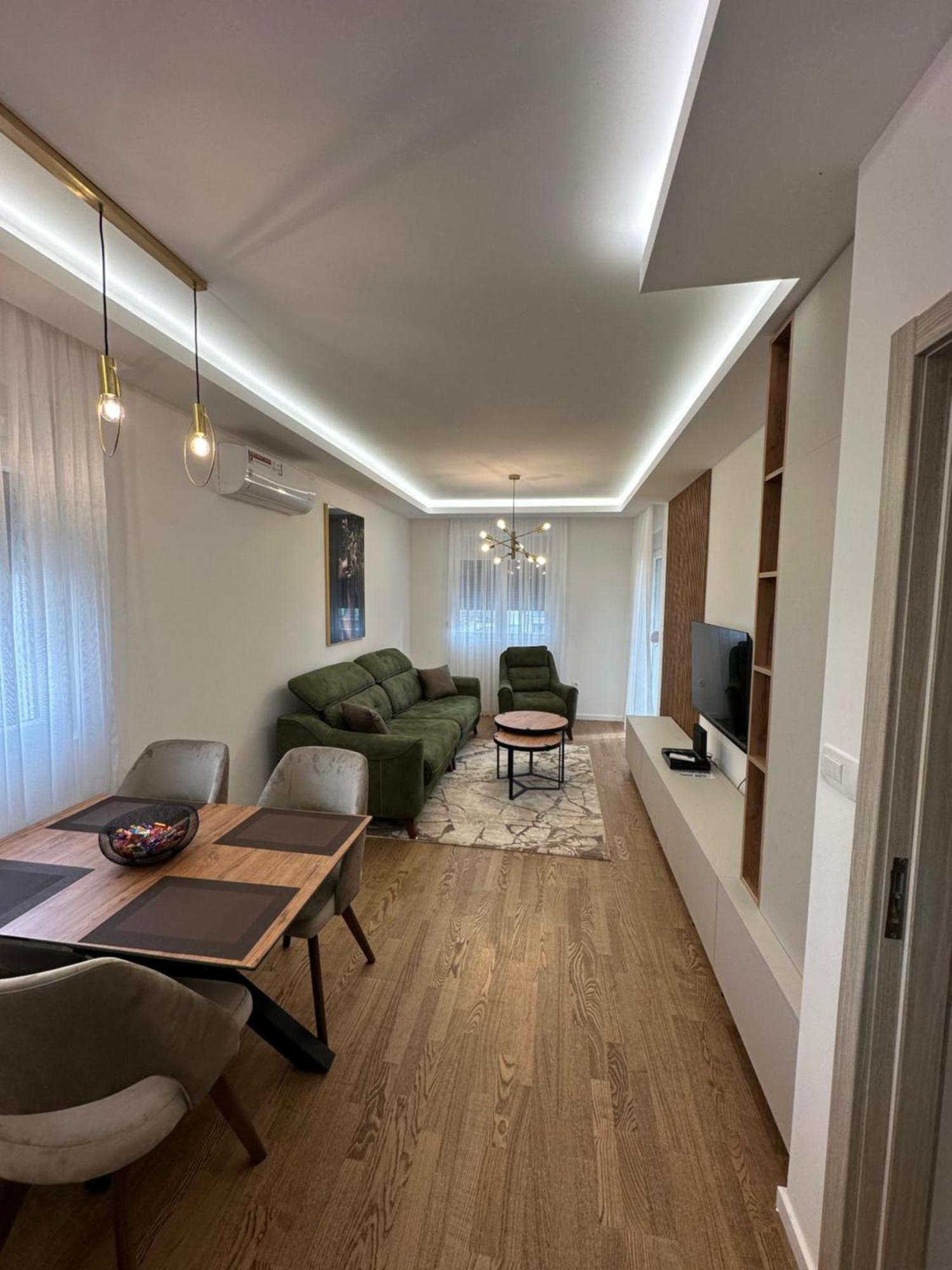 Luxury Apartments D&B Podgorica Esterno foto