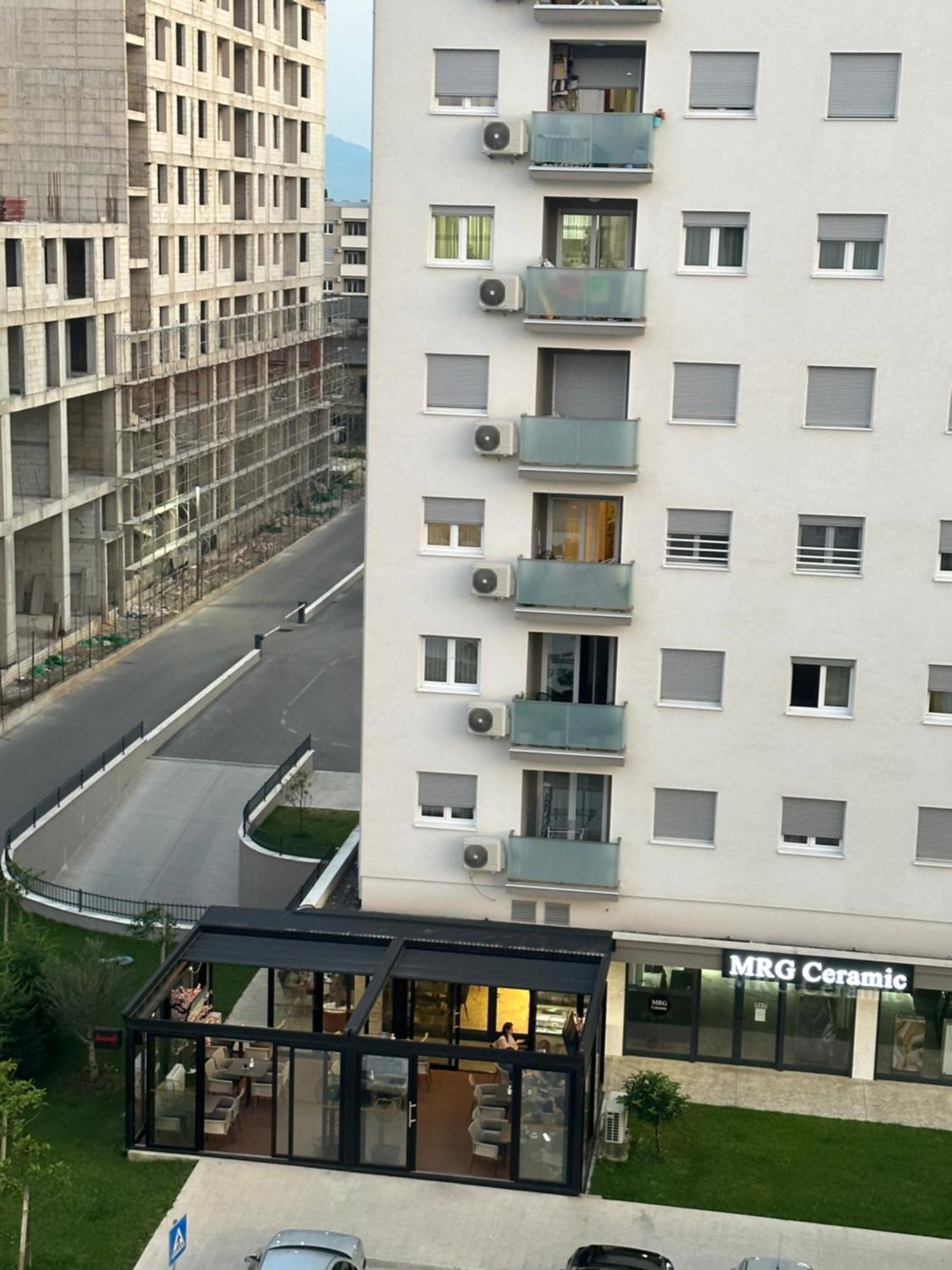 Luxury Apartments D&B Podgorica Esterno foto